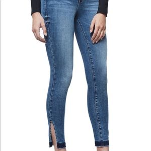 Good American Good Legs Skinny Jeans size 24/00
